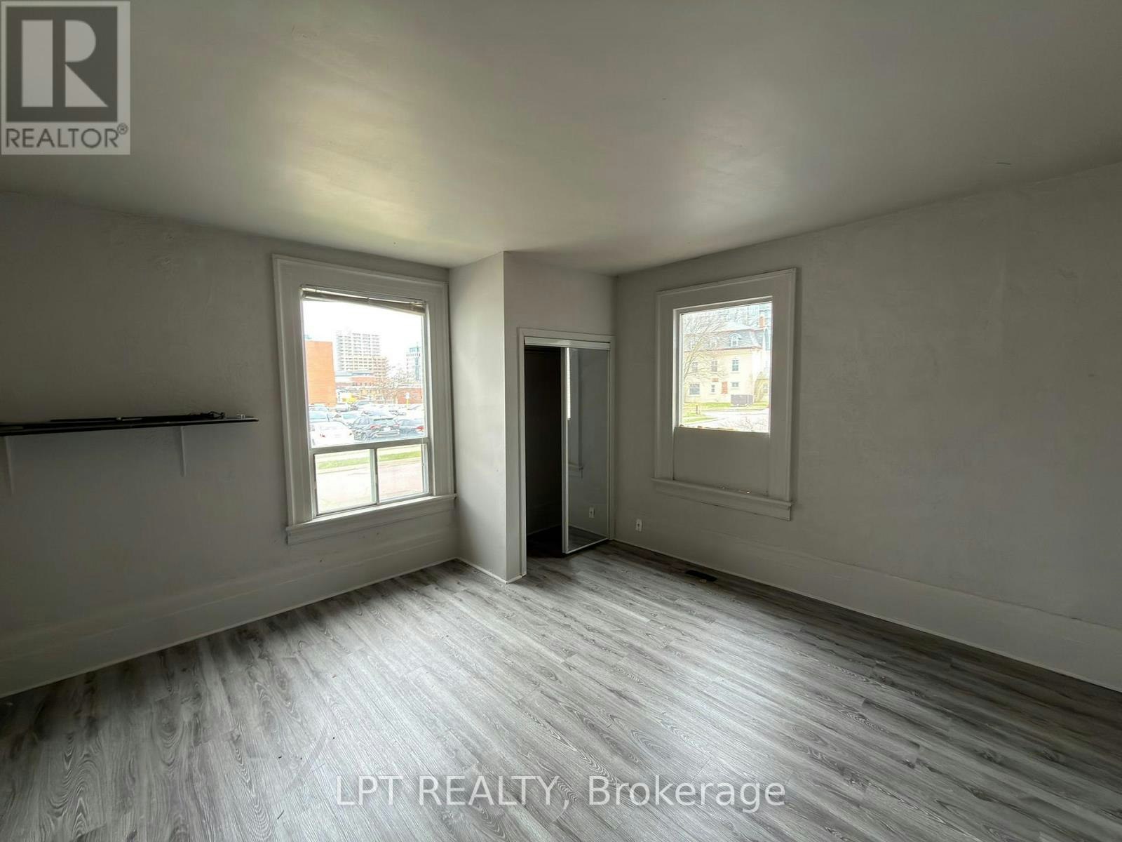 37 Elizabeth Street N, Brampton, ON, L6X 1S3 - 5