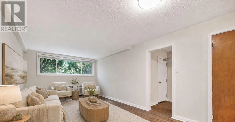 151A Evelyn Avenue, Toronto, ON, M6P 2Z6 - 3