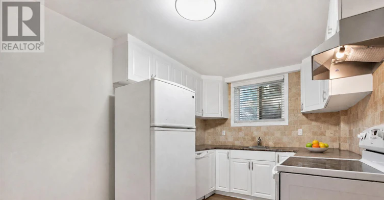 151A Evelyn Avenue, Toronto, ON, M6P 2Z6 - 5