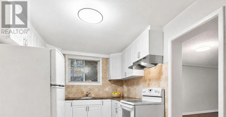 151A Evelyn Avenue, Toronto, ON, M6P 2Z6 - 6