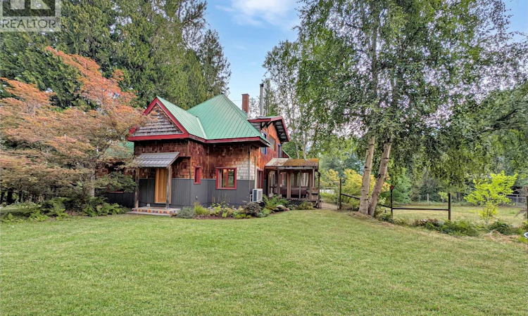 6518 Slocan River Road