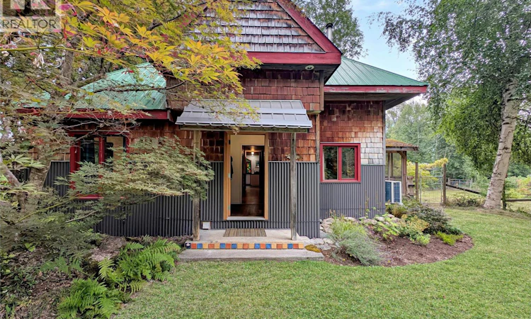 6518 Slocan River Road