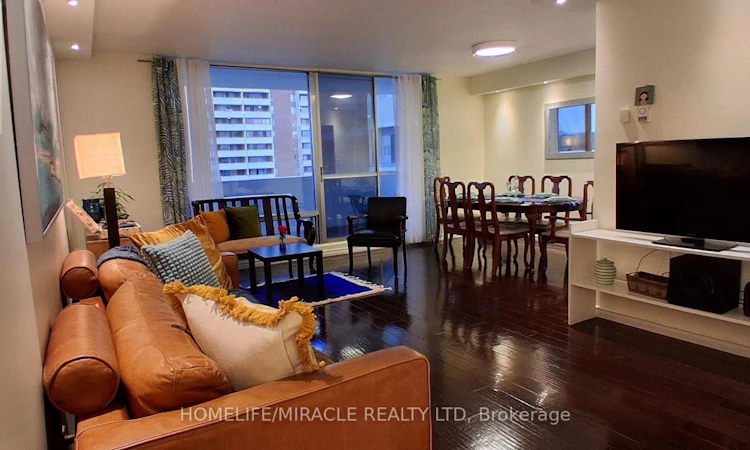 1618-1 Massey Square