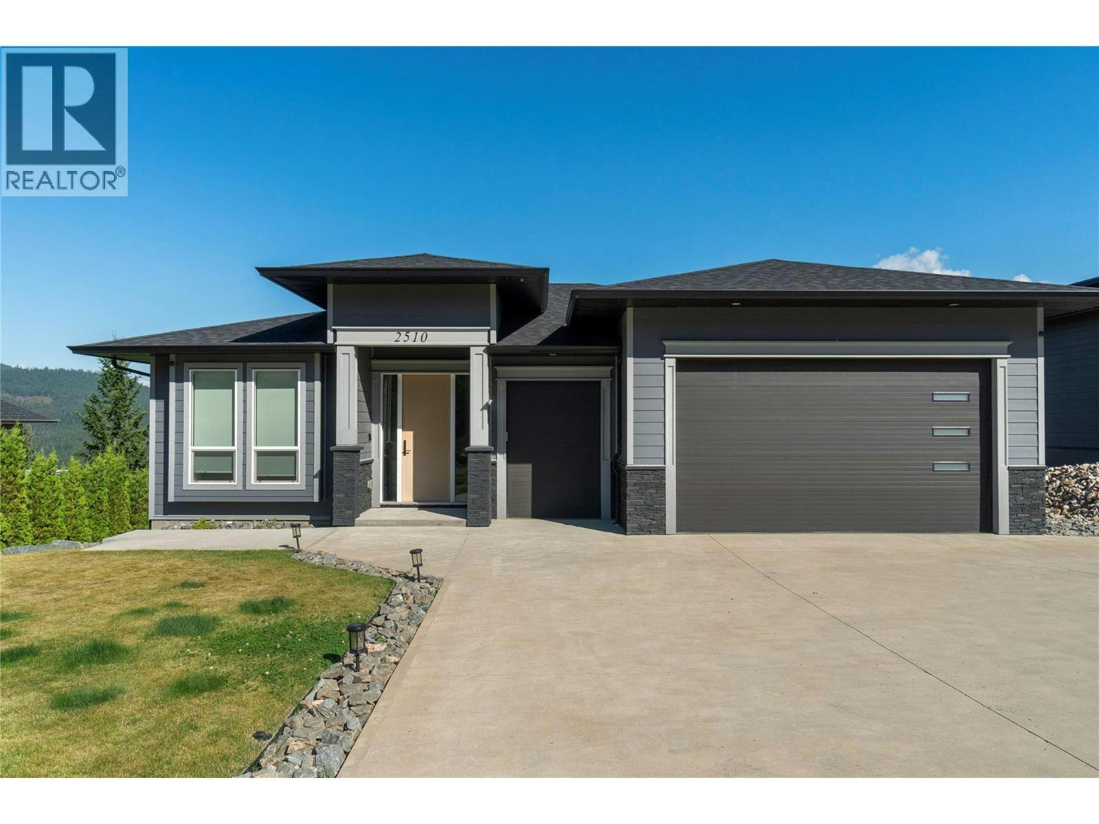 2510 Highlands Drive, Blind Bay, BC, V0E 1H2