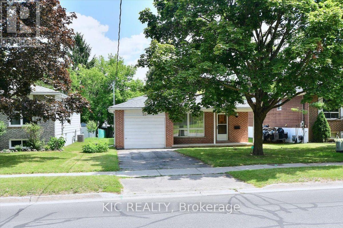 30 Kawartha Heights Boulevard, Peterborough, ON, K9J 8B3