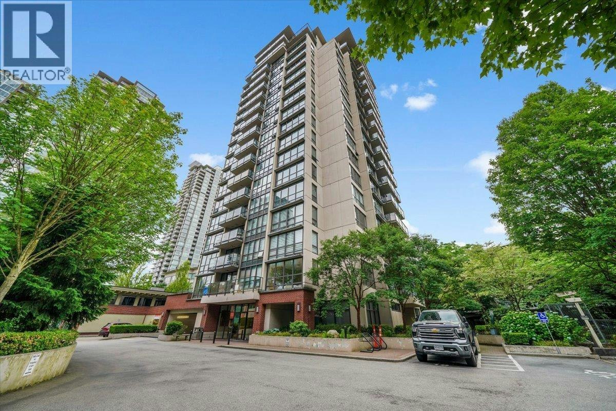 1804-2959 Glen Drive, Coquitlam, BC, V3B 0B8