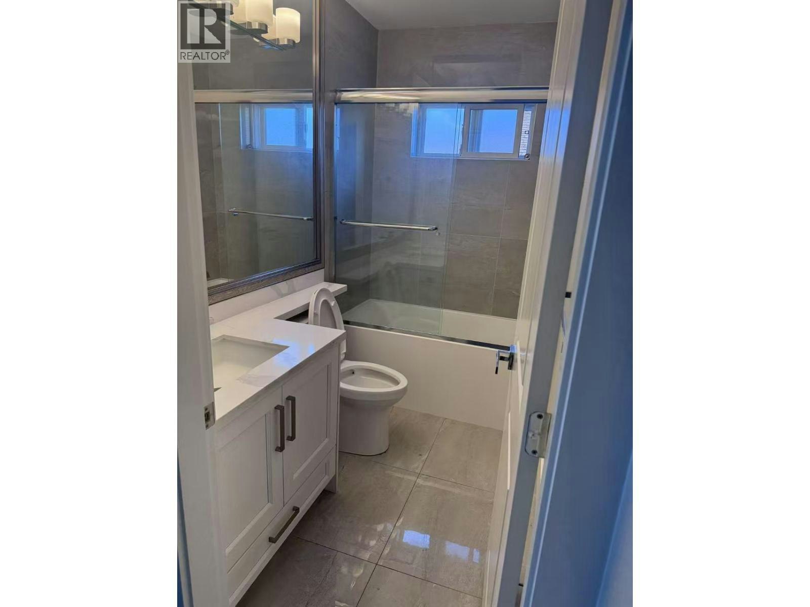 upper floor-8208 Ash Street, Richmond, BC, V6Y 2S3 - 2