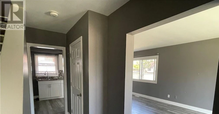 7265 Fern Ave Avenue, Niagara Falls, ON, L2G 5H3 - 5