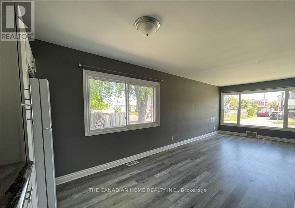 7265 Fern Ave Avenue, Niagara Falls, ON, L2G 5H3 - 3