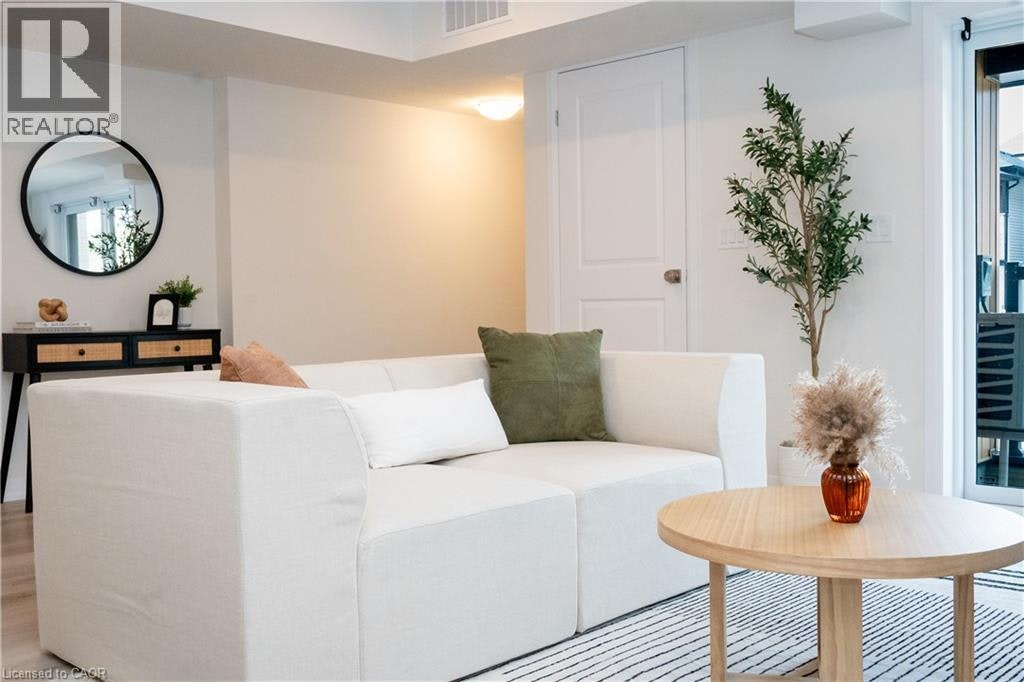 34 Reverie Way, Kitchener, ON, N2E 0K5 - 4