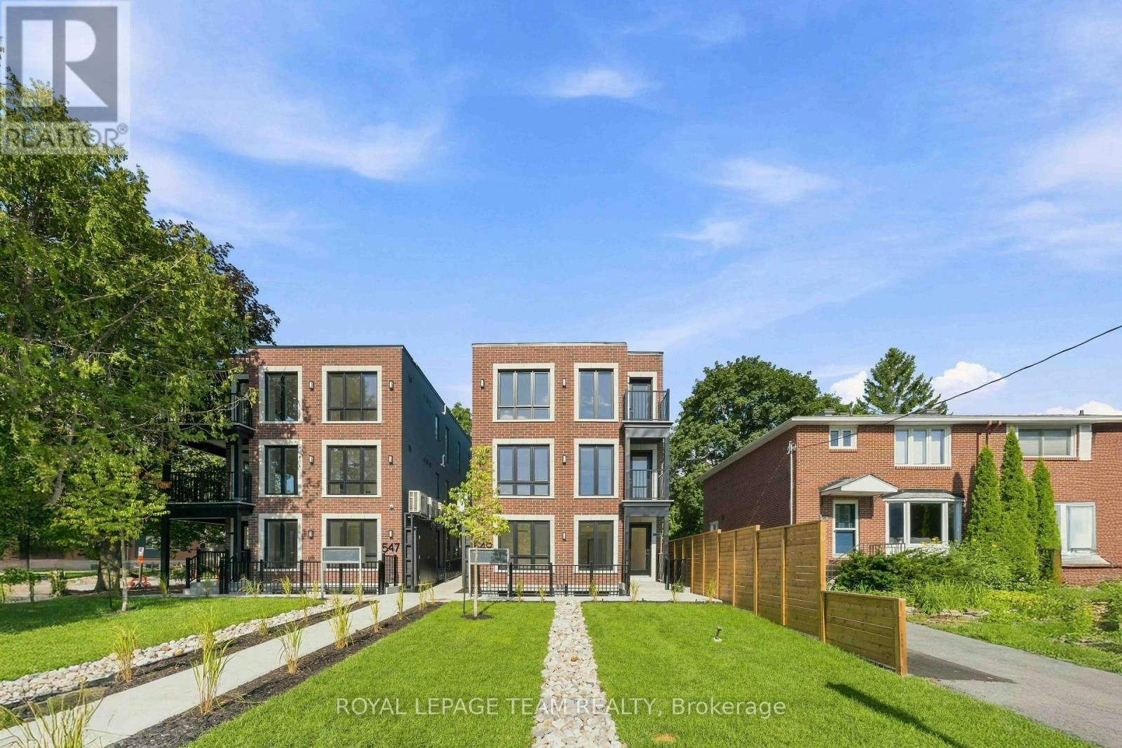7-549 Melbourne Avenue, Ottawa, ON, K2A 1W7 - 2