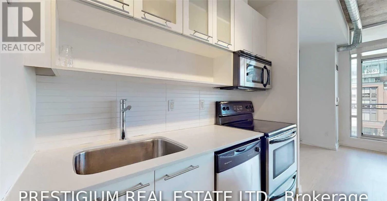 611-66 Portland Street, Toronto, ON, M5V 2M6 - 19