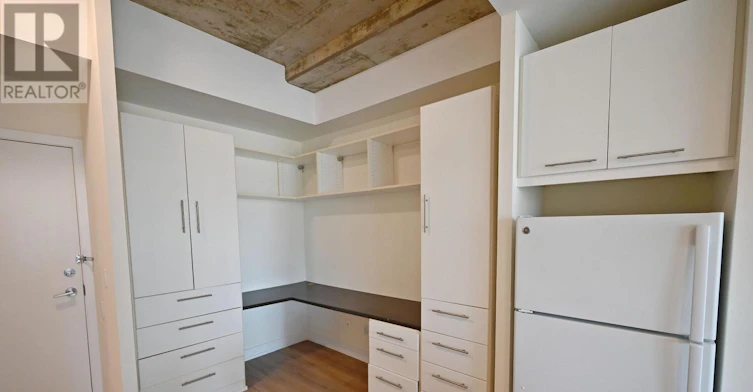 611-66 Portland Street, Toronto, ON, M5V 2M6 - 7