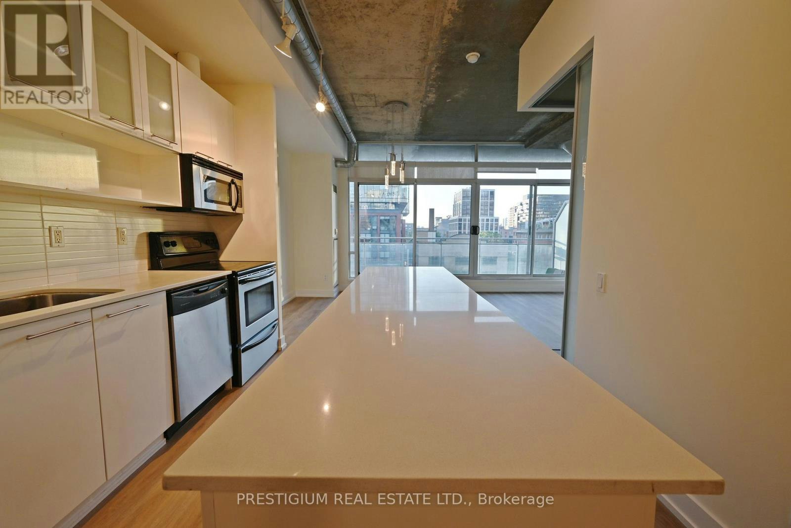 611-66 Portland Street, Toronto, ON, M5V 2M6 - 3