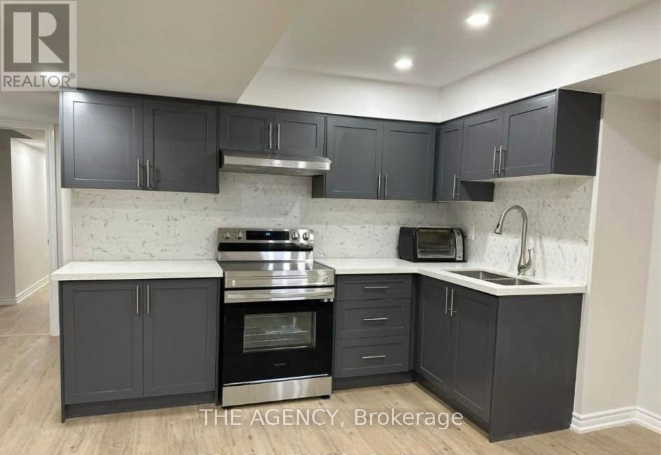 2407 Hibiscus Drive, Pickering, ON, L1X 0H2 - 2
