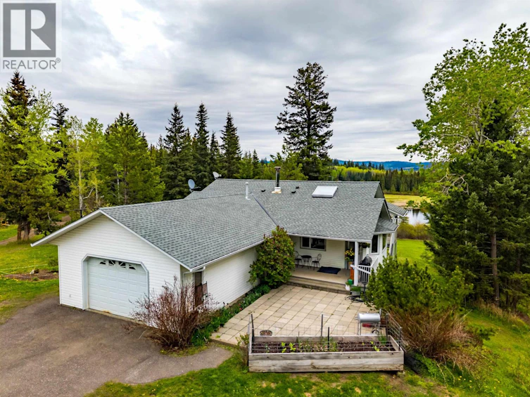 7497 Little Fort 24 Highway, Bridge Lake, BC, V0K 1X2 - 39