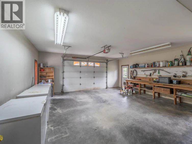 7497 Little Fort 24 Highway, Bridge Lake, BC, V0K 1X2 - 28