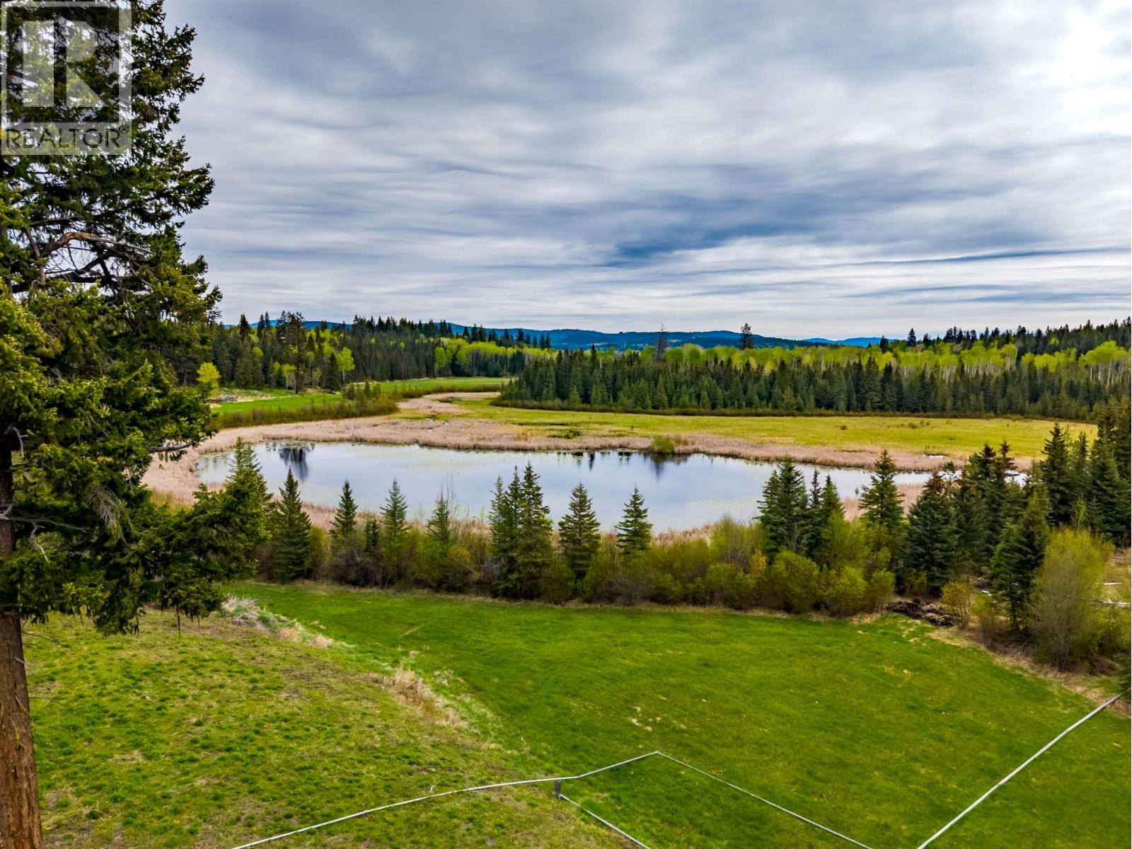 7497 Little Fort 24 Highway, Bridge Lake, BC, V0K 1X2 - 32