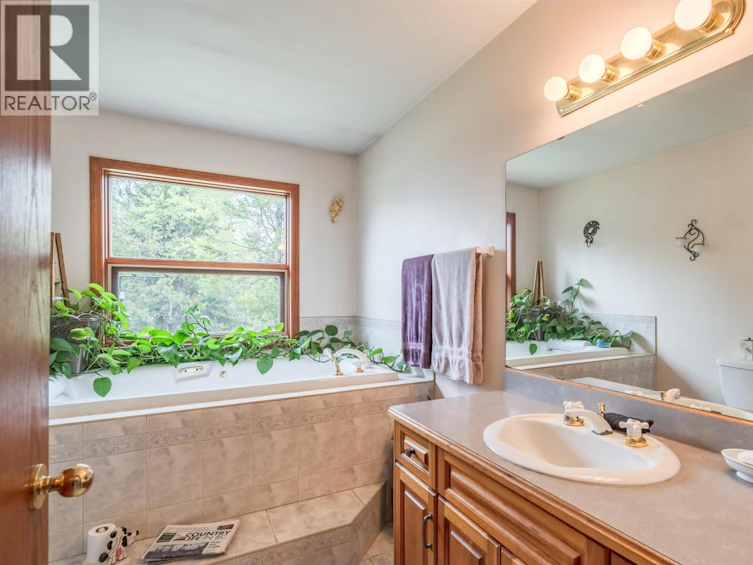 7497 Little Fort 24 Highway, Bridge Lake, BC, V0K 1X2 - 23