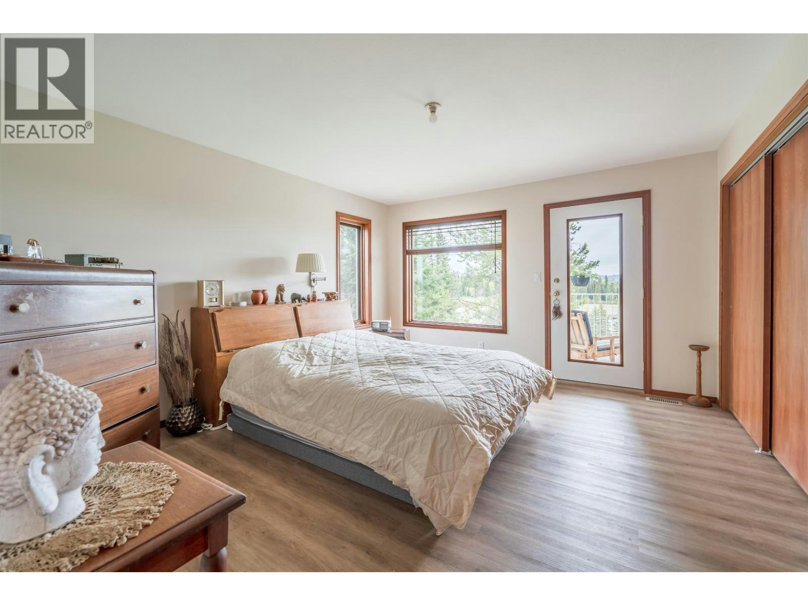 7497 Little Fort 24 Highway, Bridge Lake, BC, V0K 1X2 - 22
