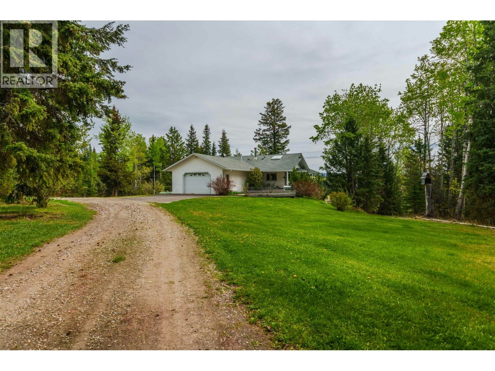 7497 Little Fort 24 Highway, Bridge Lake, BC, V0K 1X2 - 14