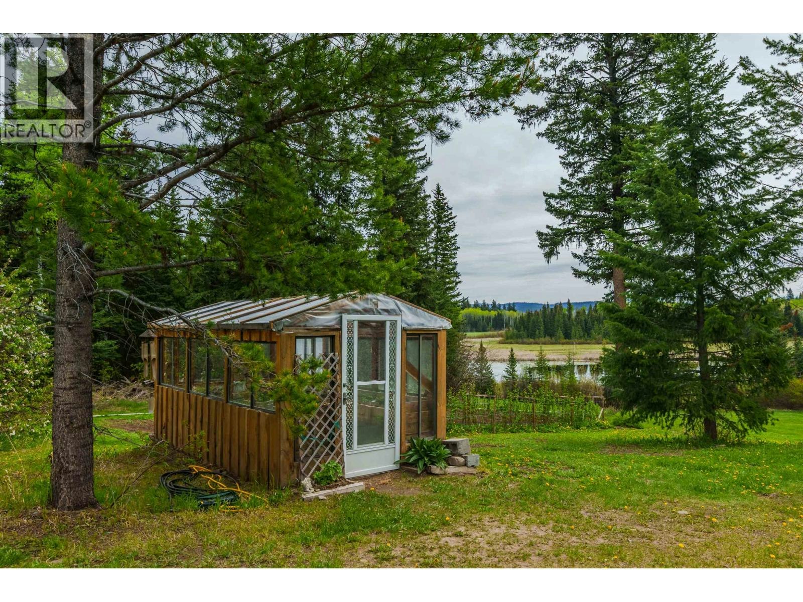 7497 Little Fort 24 Highway, Bridge Lake, BC, V0K 1X2 - 9