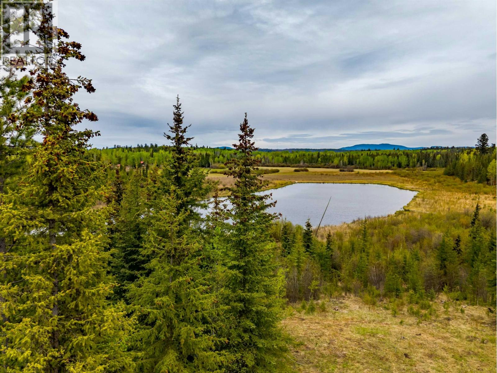 7497 Little Fort 24 Highway, Bridge Lake, BC, V0K 1X2 - 31