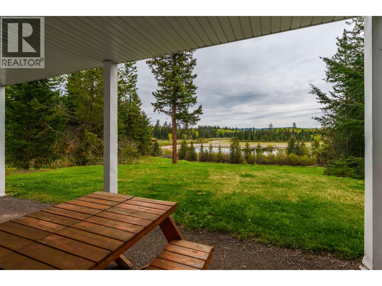 7497 Little Fort 24 Highway, Bridge Lake, BC, V0K 1X2 - 10