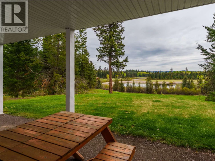 7497 Little Fort 24 Highway, Bridge Lake, BC, V0K 1X2 - 10