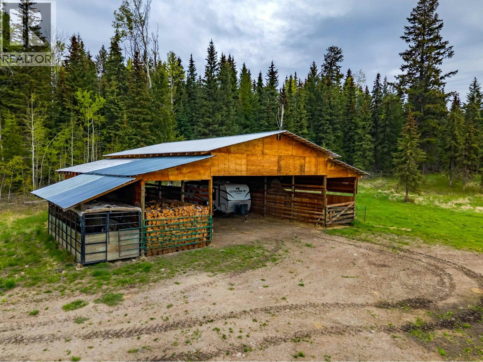7497 Little Fort 24 Highway, Bridge Lake, BC, V0K 1X2 - 12