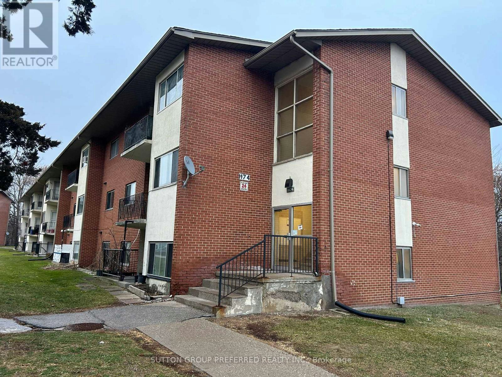 202-1174 Hamilton Road, London, ON, N5W 1A9