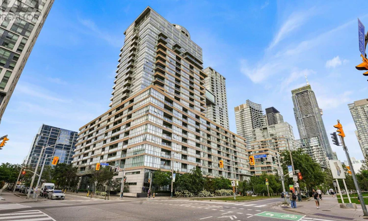 803-151 Dan Leckie Way