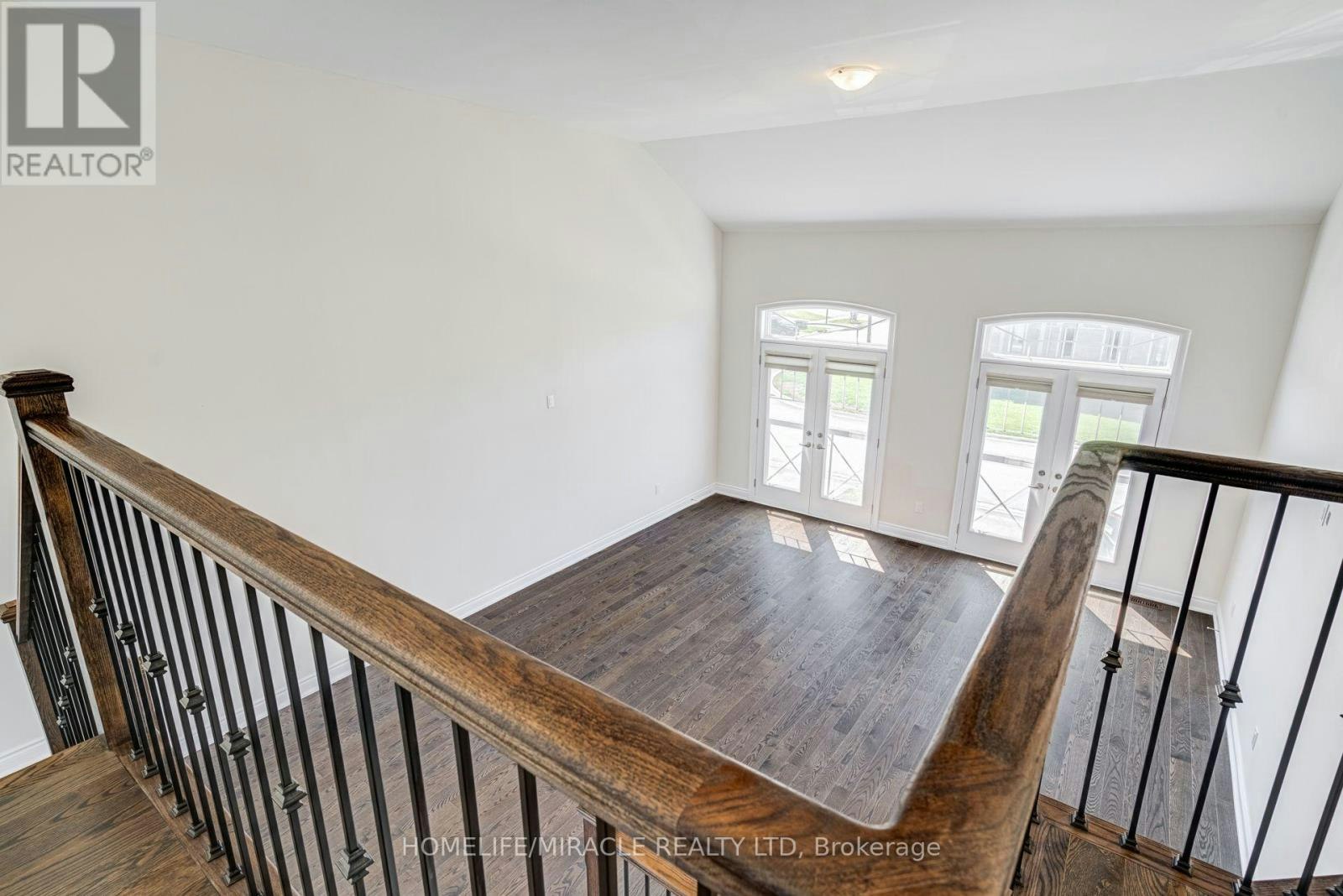 25 Lorne Thomas Place, New Tecumseth, ON, L9R 0T8 - 17