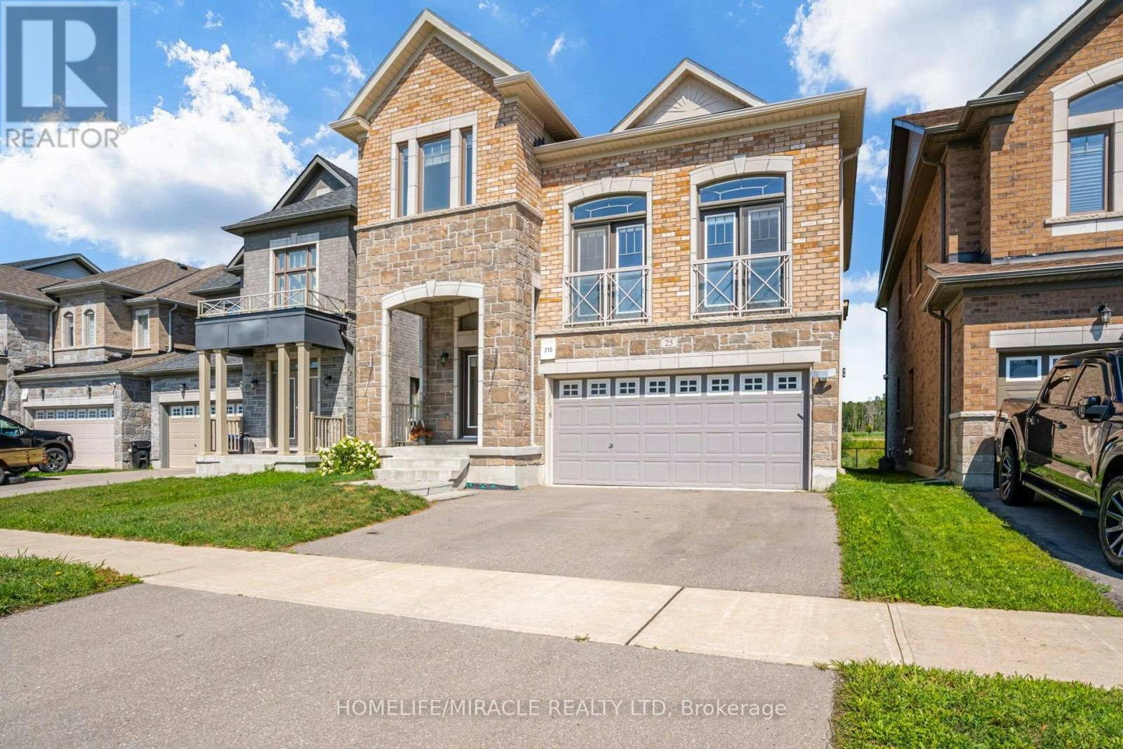 25 Lorne Thomas Place, New Tecumseth, ON, L9R 0T8