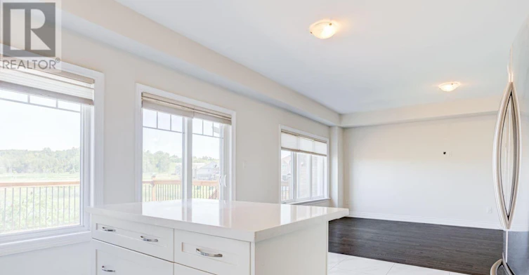25 Lorne Thomas Place, New Tecumseth, ON, L9R 0T8 - 9