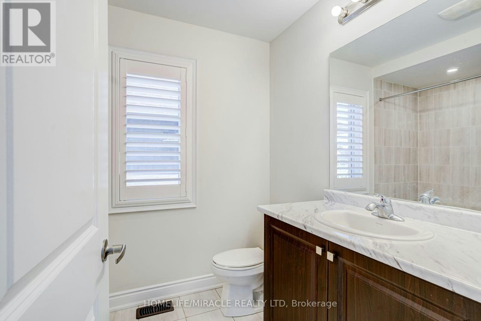 25 Lorne Thomas Place, New Tecumseth, ON, L9R 0T8 - 34
