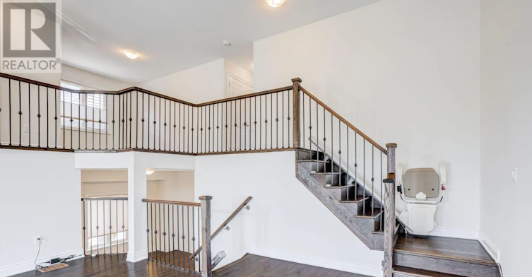 25 Lorne Thomas Place, New Tecumseth, ON, L9R 0T8 - 16