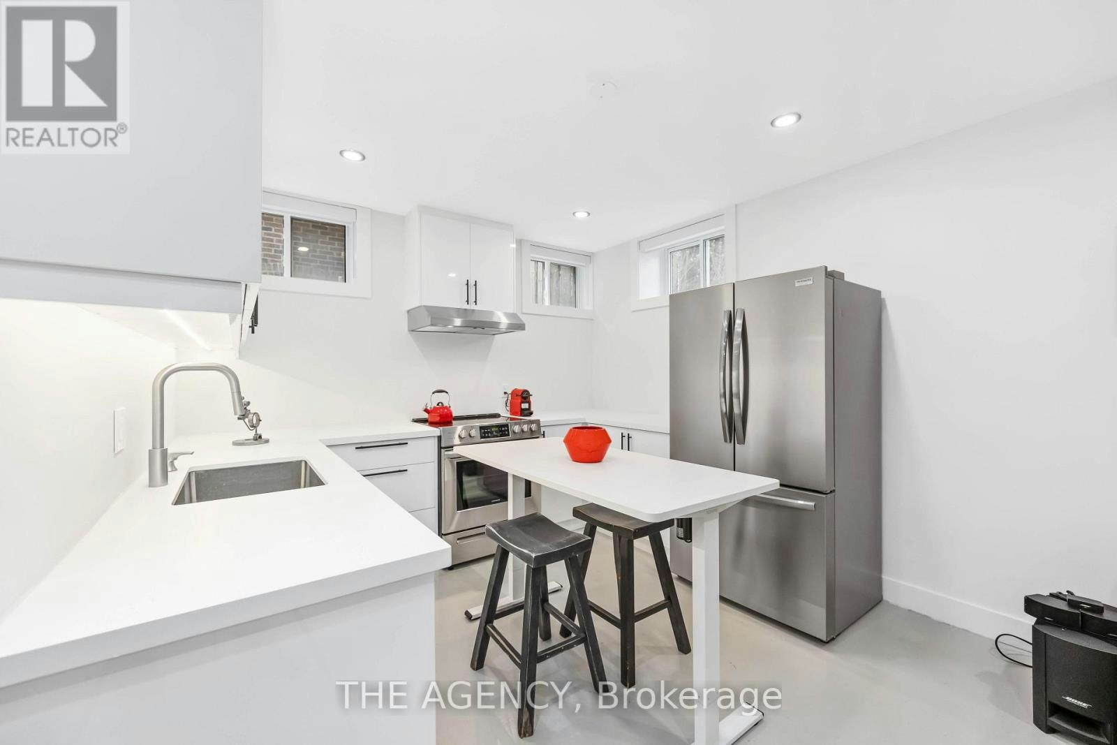 D-2508 Lakeshore Boulevard, Toronto, ON, M8V 1E1 - 4
