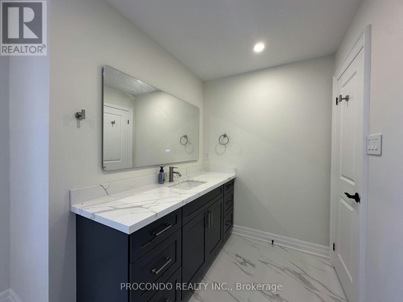 ROOM 1-3366 Mulcaster Road, Mississauga, ON, L5L 5A7 - 2
