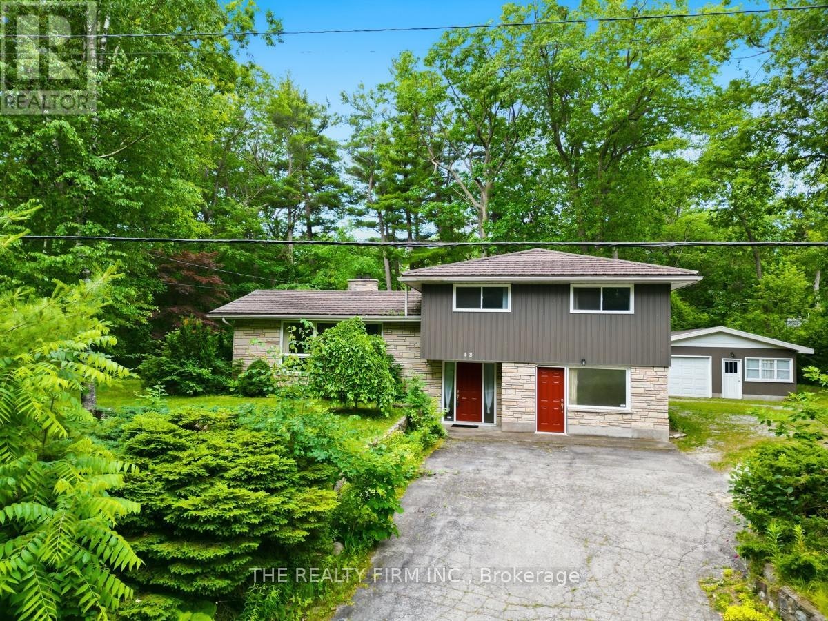 48 Lake Road, Lambton Shores, ON, N0M 1T0