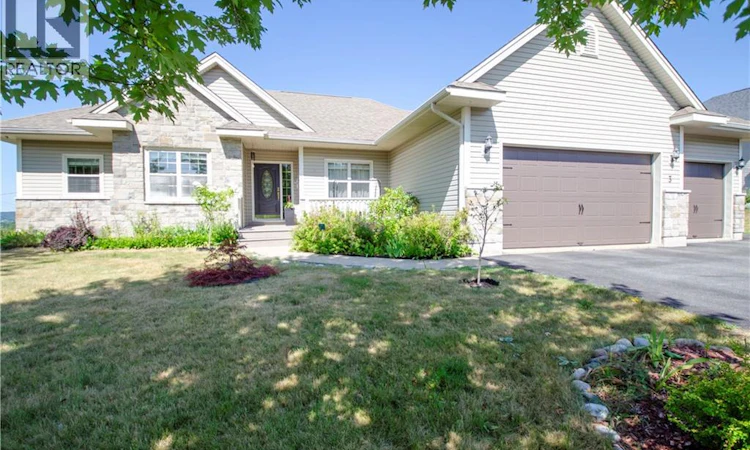 3 Pioneer Avenue
