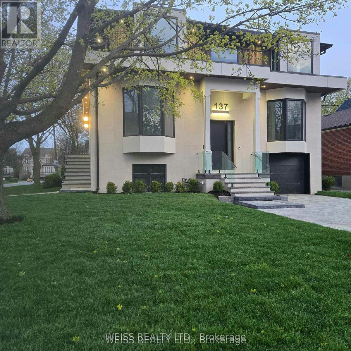 137 Bannockburn Avenue, Toronto, ON, M5M 2N4