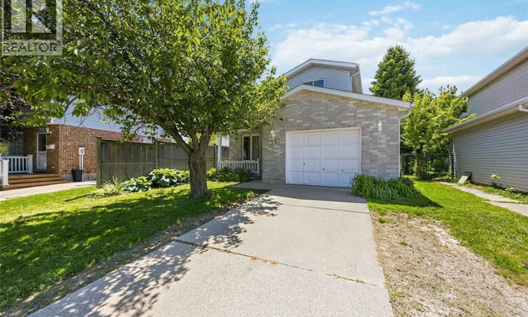 77 Finch Drive