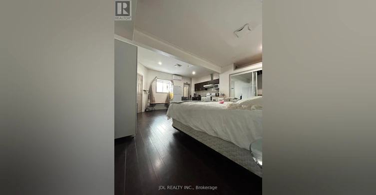 STUDIO-128 Denison Ave Avenue, Toronto, ON, M5T 2N3 - 7