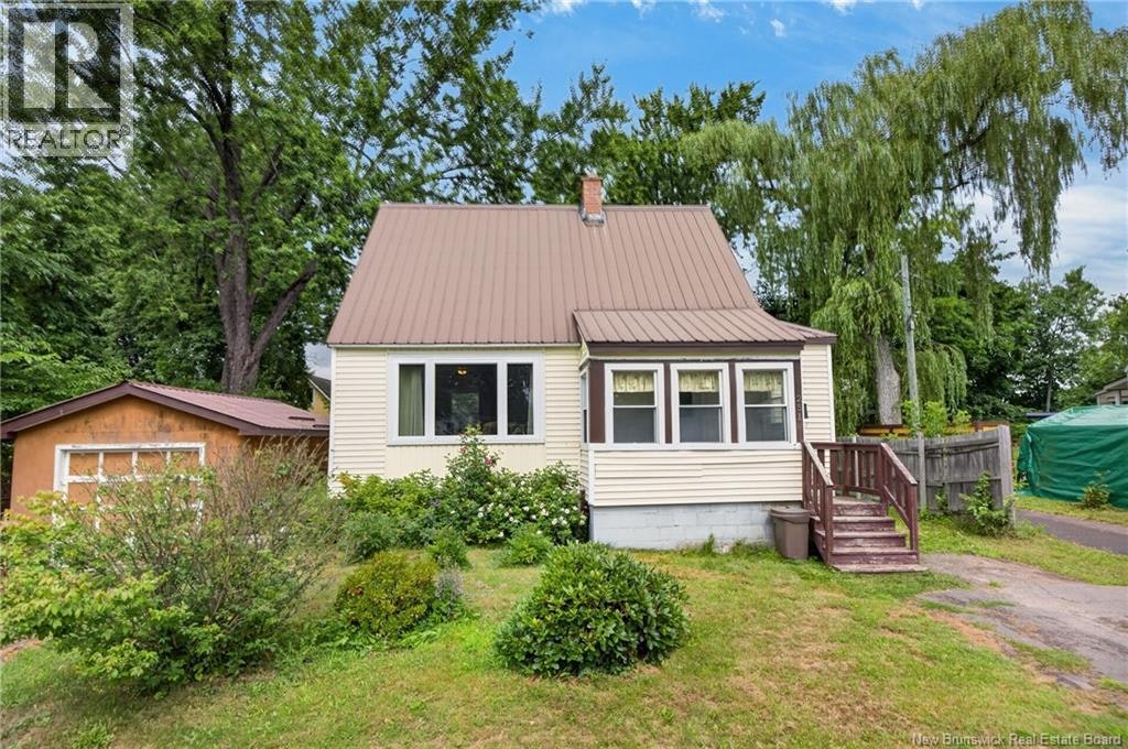 251 Carney Street, Fredericton, NB, E3A 3A3