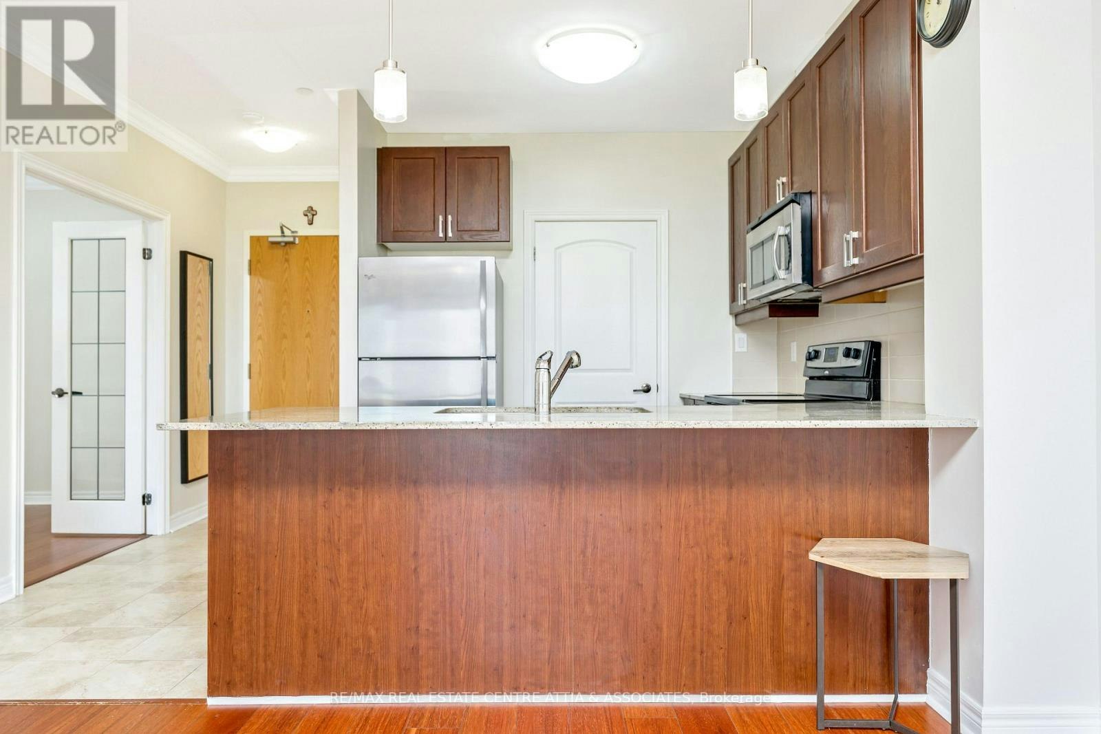 521-383 Main Street, Milton, ON, L9T 8K8 - 9