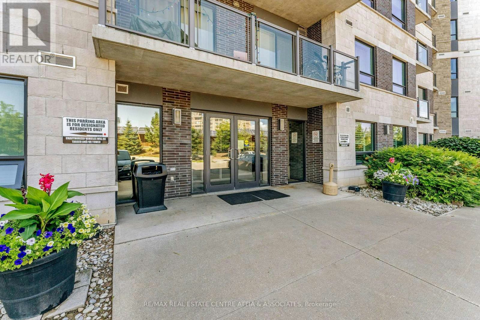 521-383 Main Street, Milton, ON, L9T 8K8 - 2