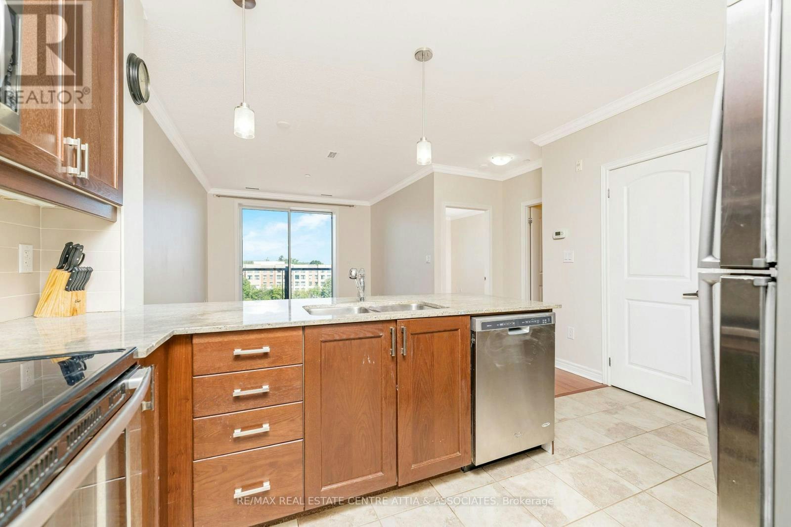 521-383 Main Street, Milton, ON, L9T 8K8 - 8