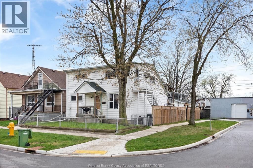 1361 Albert, Windsor, ON, N8Y 3R1