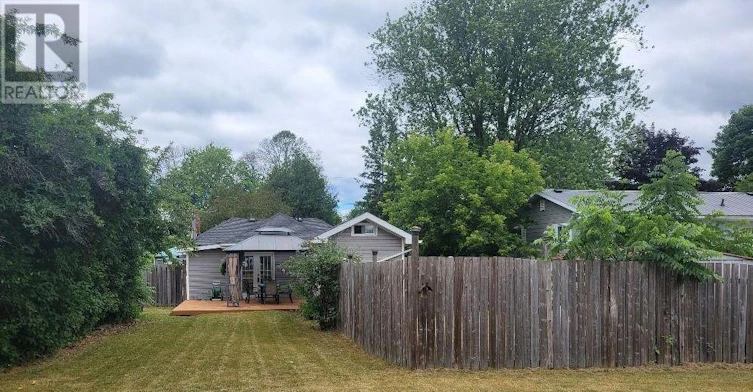 17 Bay Avenue, Prince Edward County, ON, K0K 1T0 - 9